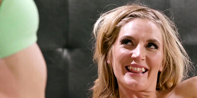 MommysMasturbating.com - Young tatted lezzie's powerful cuni sesh with her stepmother