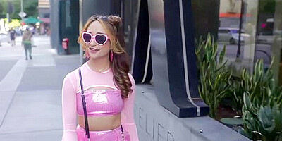 Isabella Nice And Jax Slayher In Pop Princess Isabella Admires Her Bodyguards Huge Cock