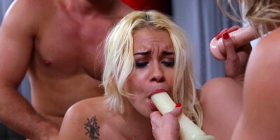 Milf Cory Chase shares a nice big dick with Marsha May