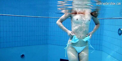 Babe video with ideal Clara from Underwater Show