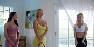 GIRLSWAY - Lesbo Masseuses Serene Siren & Alex Coal Fuck Lonely Housewife Slimthick Vic