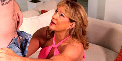 59-year-old Lana Lee does some kinky stuff with her son's friend