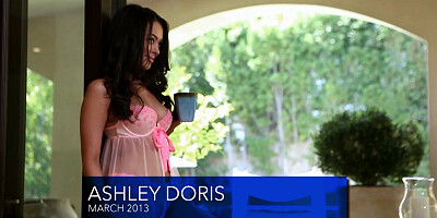 Big tits brunette reveals curvy body