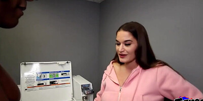 Kendra Heart Blowjob