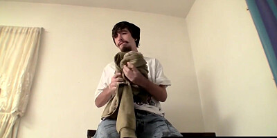 Str8Thugs.com - Bearded Samuel Phatom's solo furry pecker stroking sesh on webcam