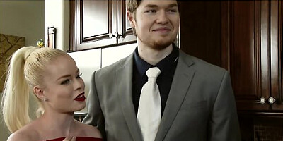 Hot Swinger Nikki Delano Tries A Bigger Cock