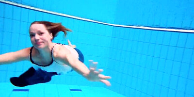 Underwater Show featuring dream girl's underwatershow clip