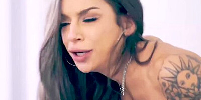 Head Turner Babe Cowgirl Rides The Big Dicked With April Turner, April Olsen And Derrick Pierce