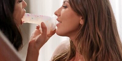 Digital Playground - Foursome Gorgeous Girls Playing With Each Other Pussy