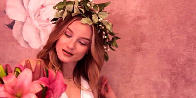 Roxy Shaw In Arousing 18yo Girl Blond Reveals Her Fresh Slit
