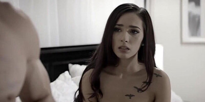 The Bad Returns - Emily Willis And Jaye Summers.