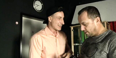 Sugar baby's pussy licking scene