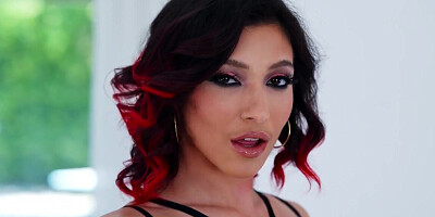 Intense triple dicking for a girl in a slutty lingerie