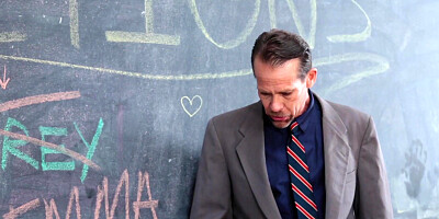 Instructor Grubby Rich gives lesson in a hard-core wedging sesh with young Audrey Royal and Emma