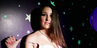 Elegant Lola Foxx - nude trailer - PUBA