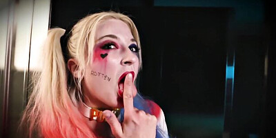 Gambling Leya Falcon - leya falcon movie - PUBA