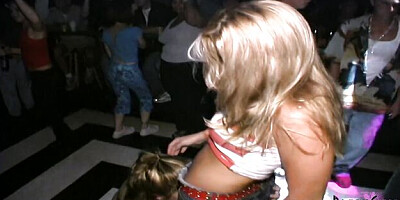 Watch flirtatious nymphet's video