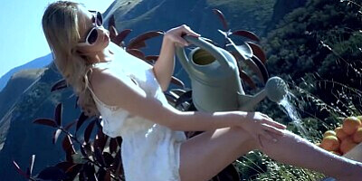 Orange watering lesbians go from kissing and stripping to pussy eating