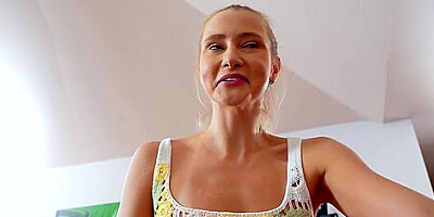 Hot Russian Stepsis Seduces Stepbro While On The Phone - Nikki Nutz And Ivi Rein
