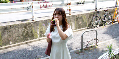 Cute Asian Girl Deliciously Sucks Cock On Her Knees