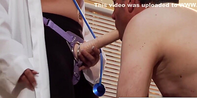 Four Women Peg And A. Their Creepy Gynecologist 9 Min - Kiki Daire