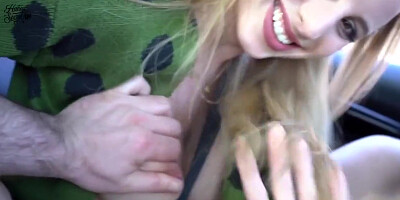 Hanna Secret In Nackt Public Im Drive In - Die Blowjobwette