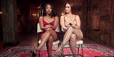 Lez Whore Seduces Lesbian Ebony B4 Toying Her Wet Sn