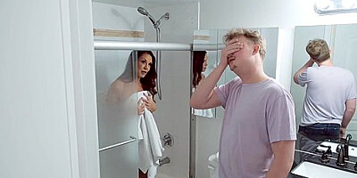 60-year-old Sucks And Fucks Her Stepson - Mike Skywalker And Mallory Knight