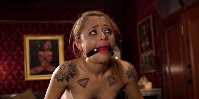 Holly Hendrix - Teen 18+ Bdsm