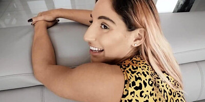 Girl feels the pulse of life when man thrusts cock into her