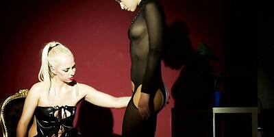 Adult toys action with good-looking patootie from Elegant Raw