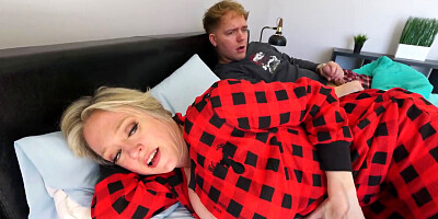 Phat ass mommy is going to seduce him with her booty