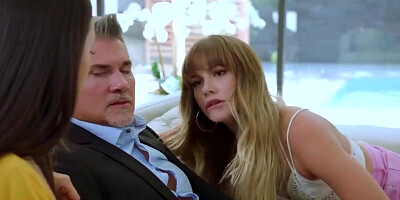 Group Sex With Two Girls Frees The Balls Of A Gray-haired Businessman - Naomi Swann, Eliza Ibarra And Michael Stefano