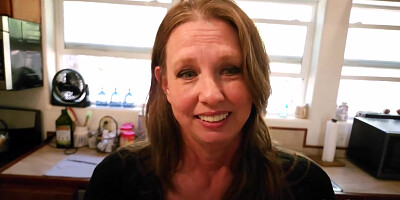 Autumn Recruits The Delivery Guy For Homemade Porno Shoot