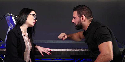 ...Rocco Siffredi: Facial Surprise for a Tight Pucker...