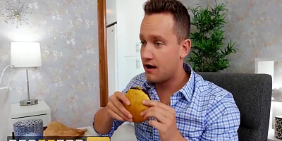 Steals S Burger With Lulu Chu, Louise Louellen And Van Wylde