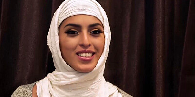 Arab girls Audrey Royal and Sophia Leone are sharing a BBC with Monica Sage