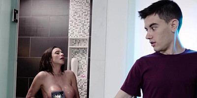 Mommy Got Boobs - Voyeur handjob along with Ariella Ferrera