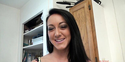 Come-hither Sabrina Banks at solo female action