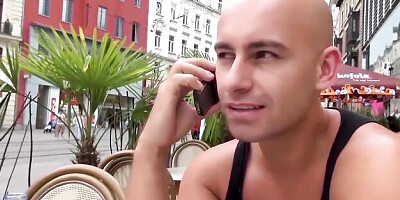 Flattering Isabella Chrystin's deep throat action