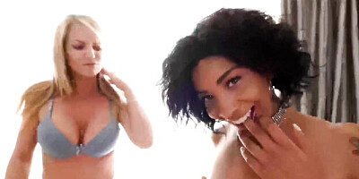 Smiling September and Alix's hd sex
