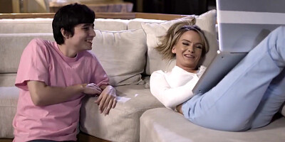 Ricky Spanish And Pristine Edge In Skinny Stepmom Stepmom Wants To Feel A Penis