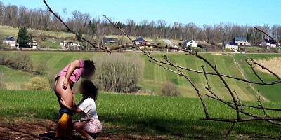 on s envoie en l air sur les hauteurs du village