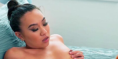 Kimmy Kimm And Sophia Locke In Stepdaughter Pussy Licks Stepmom