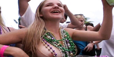 Doxie's pool party trailer by DreamGirls Members