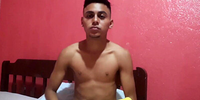 Super-cute amateur Latino Elian wanks solo in his apartment