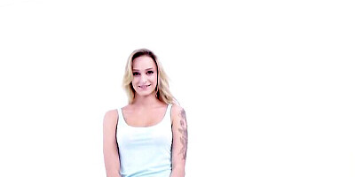 Watch sweet Emma Hix's smut