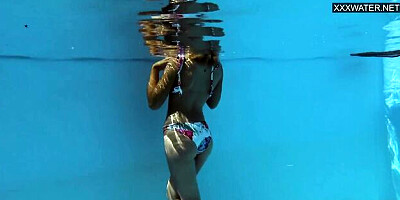 Witching Sofie Otis's underwater porn