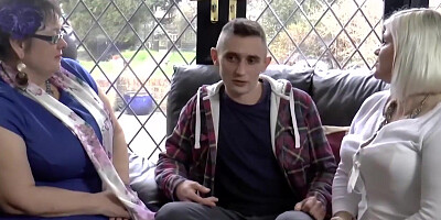 MatureLacey.com - English mature's doggy style-fashion shagging and pussy eating