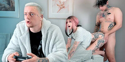 Fucking My Friends Girlfriend behind His Back while He Cant See